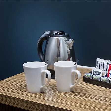 Travelodge York Tadcaster 호텔 빌브러