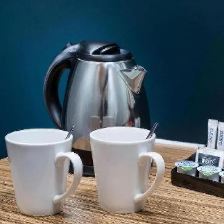 Hotel Travelodge York Tadcaster 3*