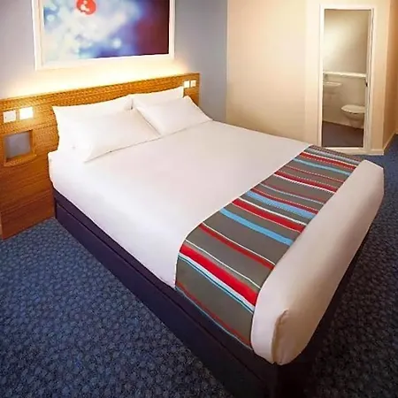 호텔 Travelodge York Tadcaster 빌브러