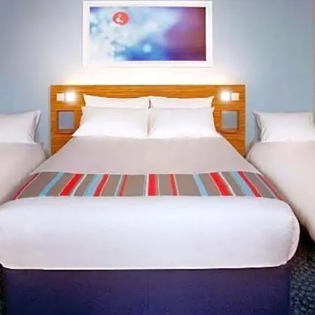 Travelodge York Tadcaster 3* 빌브러