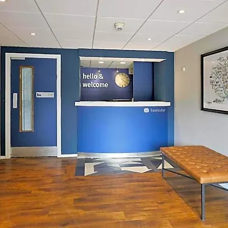 Travelodge York Tadcaster 3*