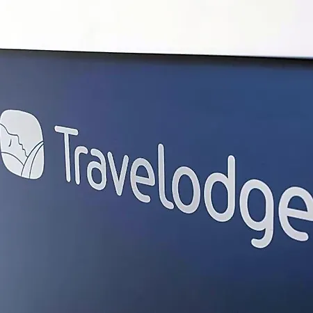 Travelodge York Tadcaster 호텔 빌브러