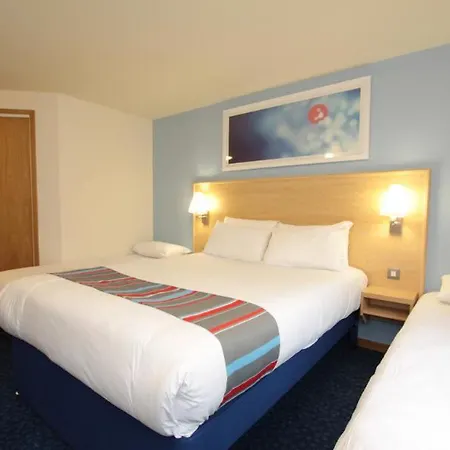 Travelodge York Tadcaster 3*
