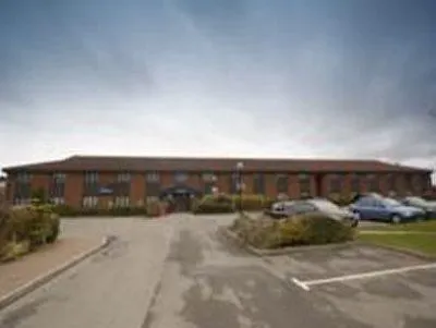 Travelodge York Tadcaster 호텔
