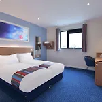 Travelodge York Tadcaster 3* 빌브러