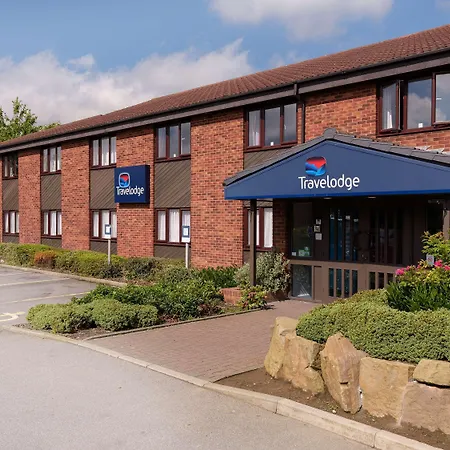 Отель Travelodge York Tadcaster 3*