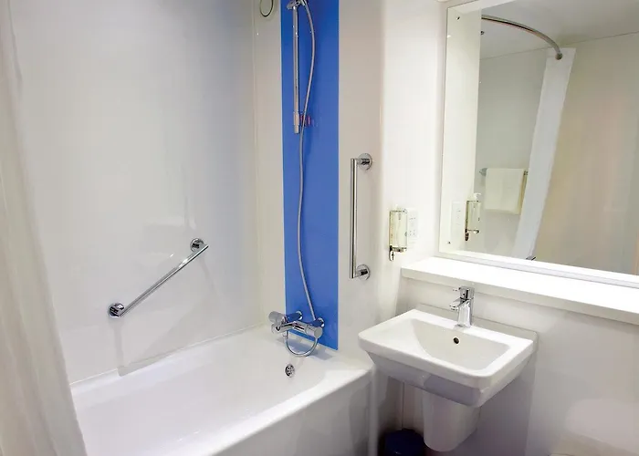 Travelodge York Tadcaster Ξενοδοχείο 3*